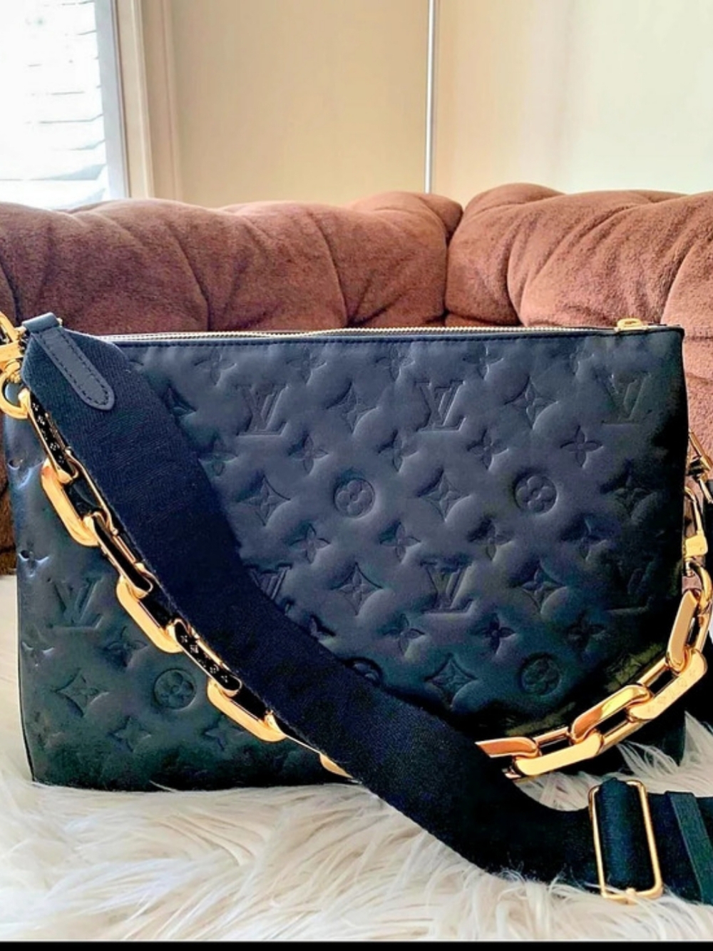 Louis Vuitton Coussin MM Black Shoulder Bag Excellent Condition!